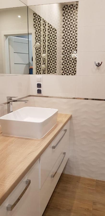 צ'סטוצ'ובה Apartament Premium מראה חיצוני תמונה