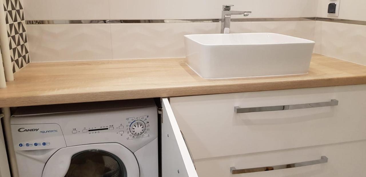 צ'סטוצ'ובה Apartament Premium מראה חיצוני תמונה
